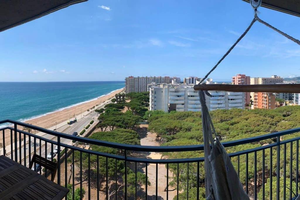 Apartamento Primera Linea De Mar Enjoy The View بلانيس المظهر الخارجي الصورة